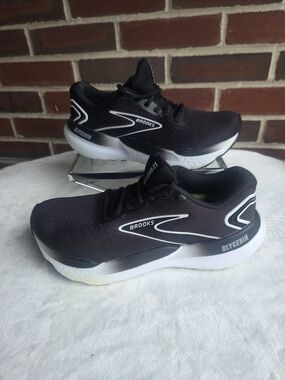 Brooks Glycerin 21 Running Shoes Black White Women’s Size 7.5 B Superfeet Insole